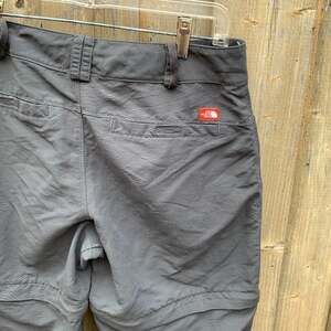2009 The North Face Pants Size 8